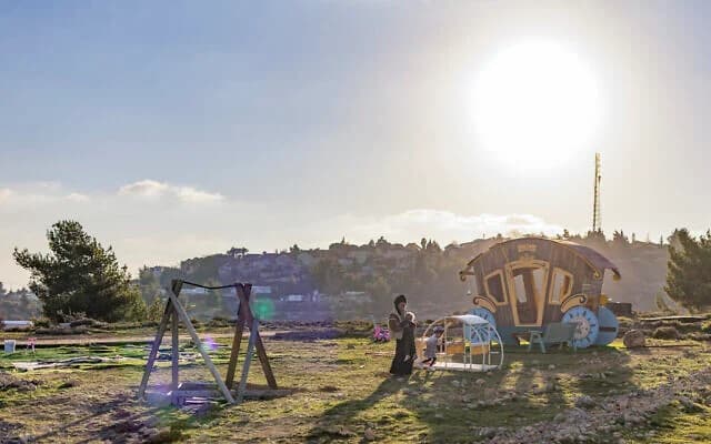 إسرائيل توسع سيطرتها على الضفة الغربية والمقدسات الإسلامية