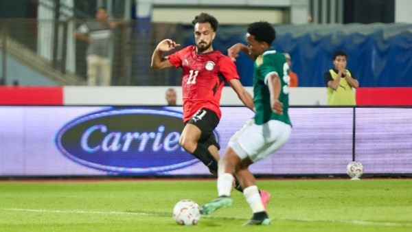 موسيماني يخطف الأضواء في القاهرة.. جنوب أفريقيا تُسقط مصر ودياً