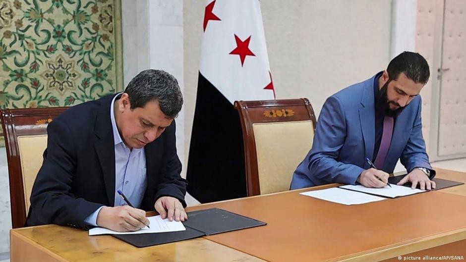 حل قسد ودمجها في مؤسسات الدولة السورية يلقى ترحيباً دولياً واسعاً